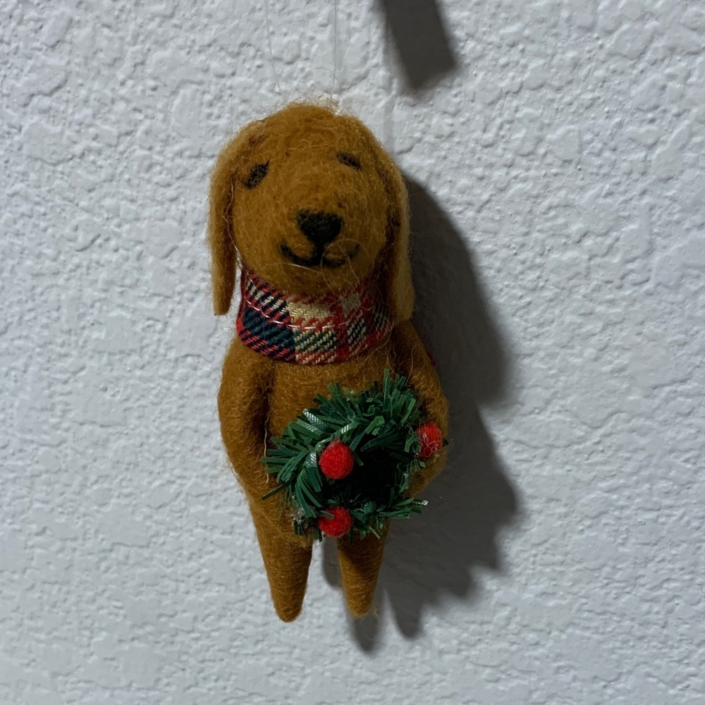 Wreath Dog Critter Primitives by Kathy